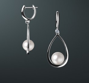 Серьги - VIP украшение!!! Оптовая цена: 29440 р +орг Артикул: С-07СБ Бренд: MAYSAKU Серьги: пресноводный жемчуг, золото 585?, 2 бриллианта (0,086 ct), Вес изделия 4,86 г. Д 9,5-10 Серьги - VIP украшение!!! Оптовая цена: 29440 р +орг Артикул: С-07СБ Бренд: MAYSAKU Серьги: пресноводный жемчуг, золото 585?, 2 бриллианта (0,086 ct), Вес изделия 4,86 г. Д 9,5-10