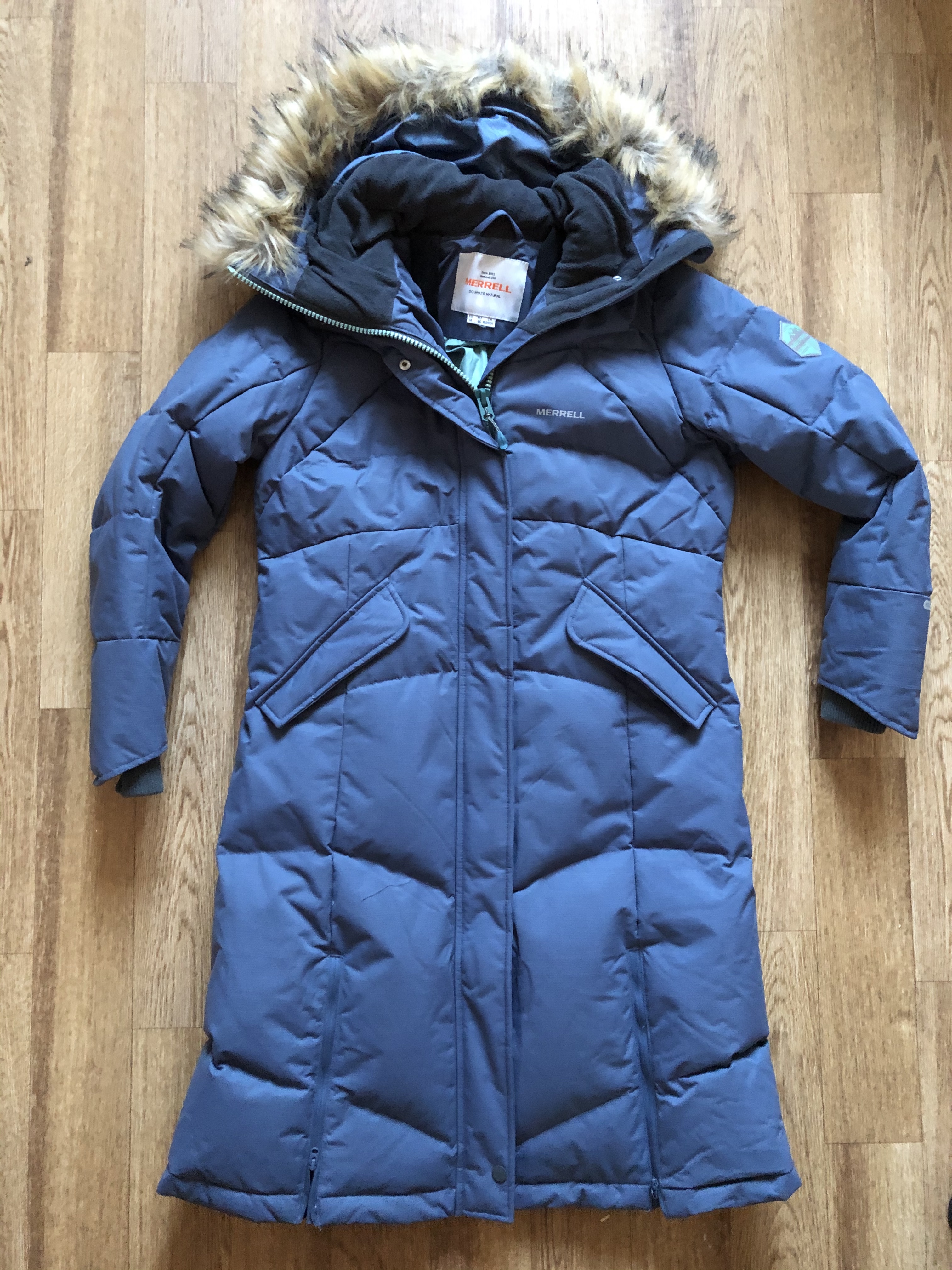 Пристраиваю пуховую куртку Merrell M(46) новая без бирок 10т Пристраиваю пуховую куртку Merrell M(46) новая без бирок 10т