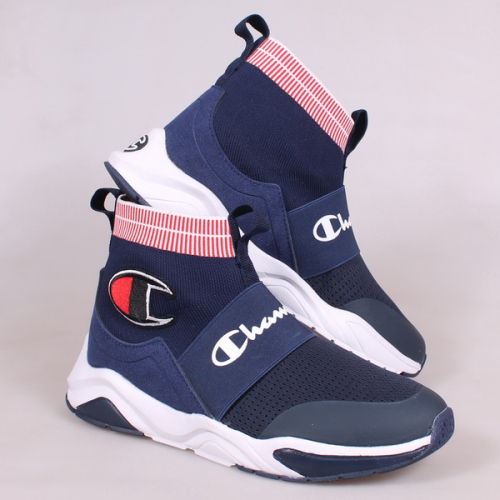 Кроссовки 41-45 Оптовая цена: 650 р Кроссовки 41-45 Оптовая цена: 650 р