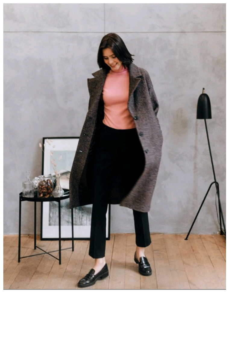 Настоящая женщина всегда думает о том, как она выглядит. Даже, когда ее никто не видит. Настоящая женщина всегда думает о том, как она выглядит. Даже, когда ее никто не видит.