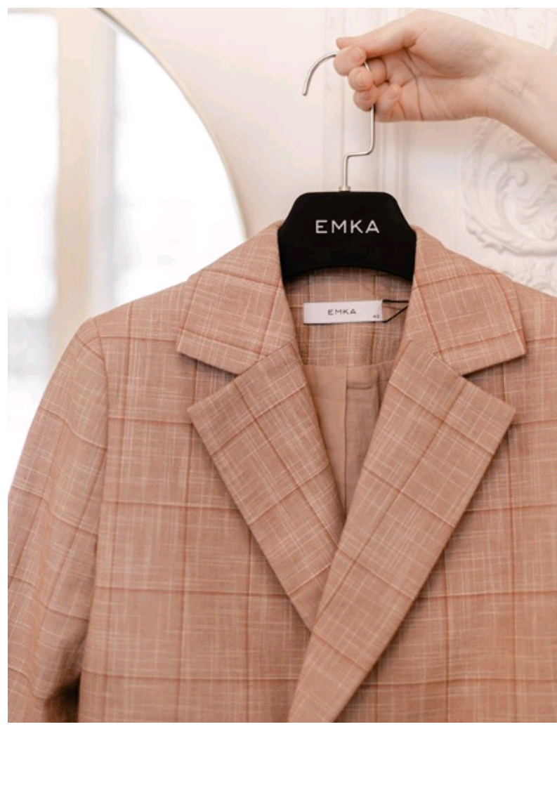 Выбирайте вещи в теплых тонах на сезон весна-лето. Выбирайте вещи в теплых тонах на сезон весна-лето.