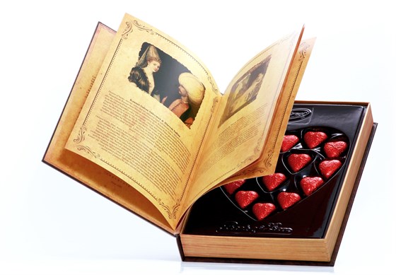 Эксклюзивный деревянный подарочный набор конфет Love story 225гр + книга с историями в комплекте! Эксклюзивный деревянный подарочный набор конфет Love story 225гр + книга с историями в комплекте!