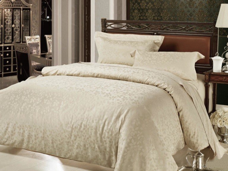 Сбор до 19.10. Устали от безумных рисунков и алых роз? Стильное постельное белье тут: белое, однотонное, с рисунками в европейском стиле. Для людей со вкусом! Одеяла и подушки. Сбор до 19.10. Устали от безумных рисунков и алых роз? Стильное постельное белье тут: белое, однотонное, с рисунками в европейском стиле. Для людей со вкусом! Одеяла и подушки.