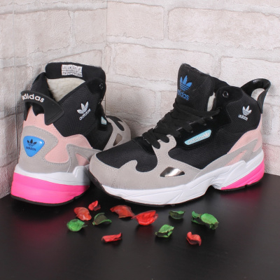 Зимние кроссовки 36-41 Базовая цена: 1430 р Зимние кроссовки 36-41 Базовая цена: 1430 р