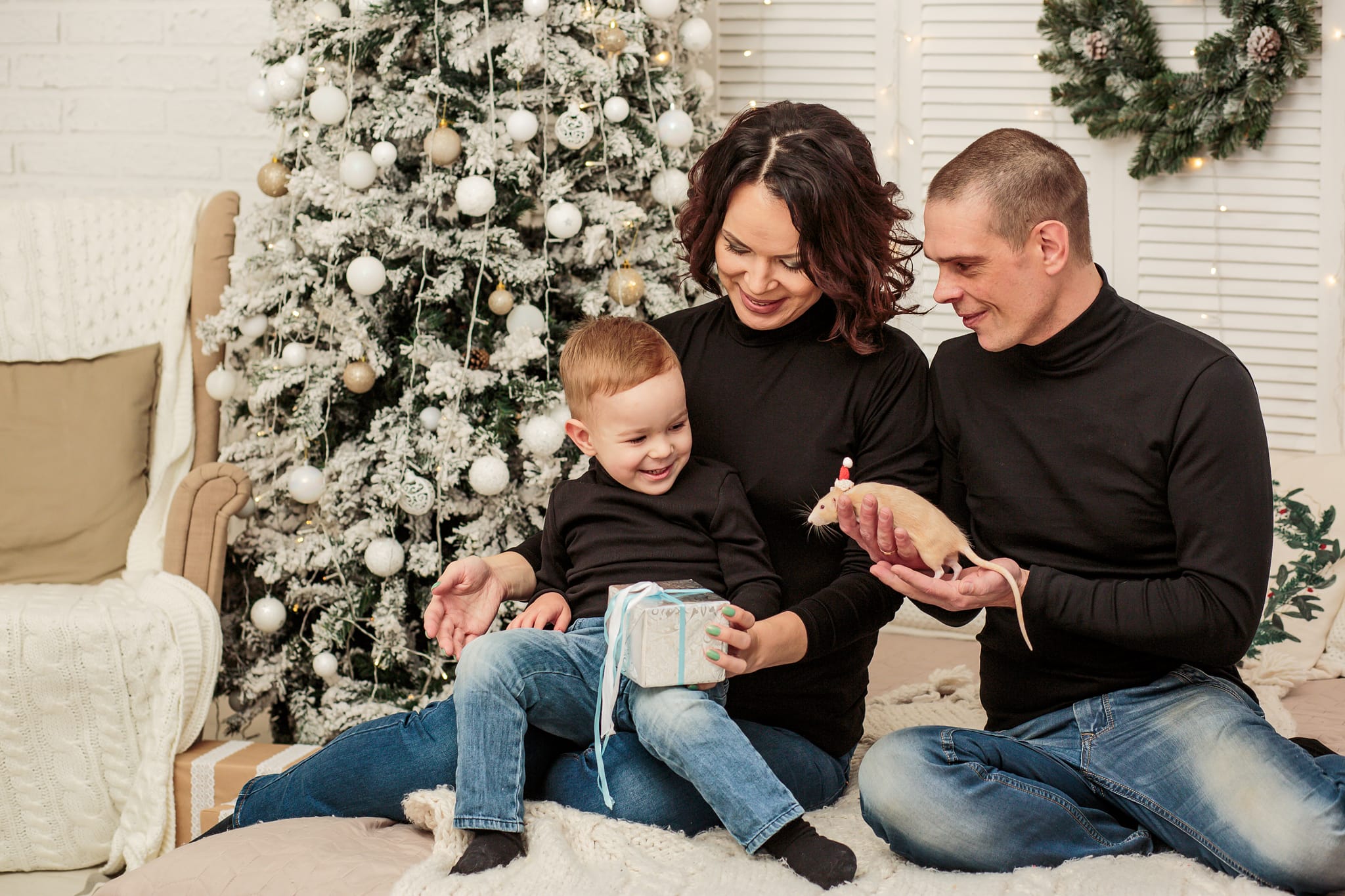 ⛄⛄⛄ ‌Друзья! 🌲🌲🌲 Я и моя семья поздравляем Вас С Наступаюшим Новым 2021 годом, Рождеством и Старым Новым годом! 🐃 Мои пожелания неизменны (и актуальны, как никогда): Б ⛄⛄⛄ ‌Друзья! 🌲🌲🌲 Я и моя семья поздравляем Вас С Наступаюшим Новым 2021 годом, Рождеством и Старым Новым годом! 🐃 Мои пожелания неизменны (и актуальны, как никогда): Б
