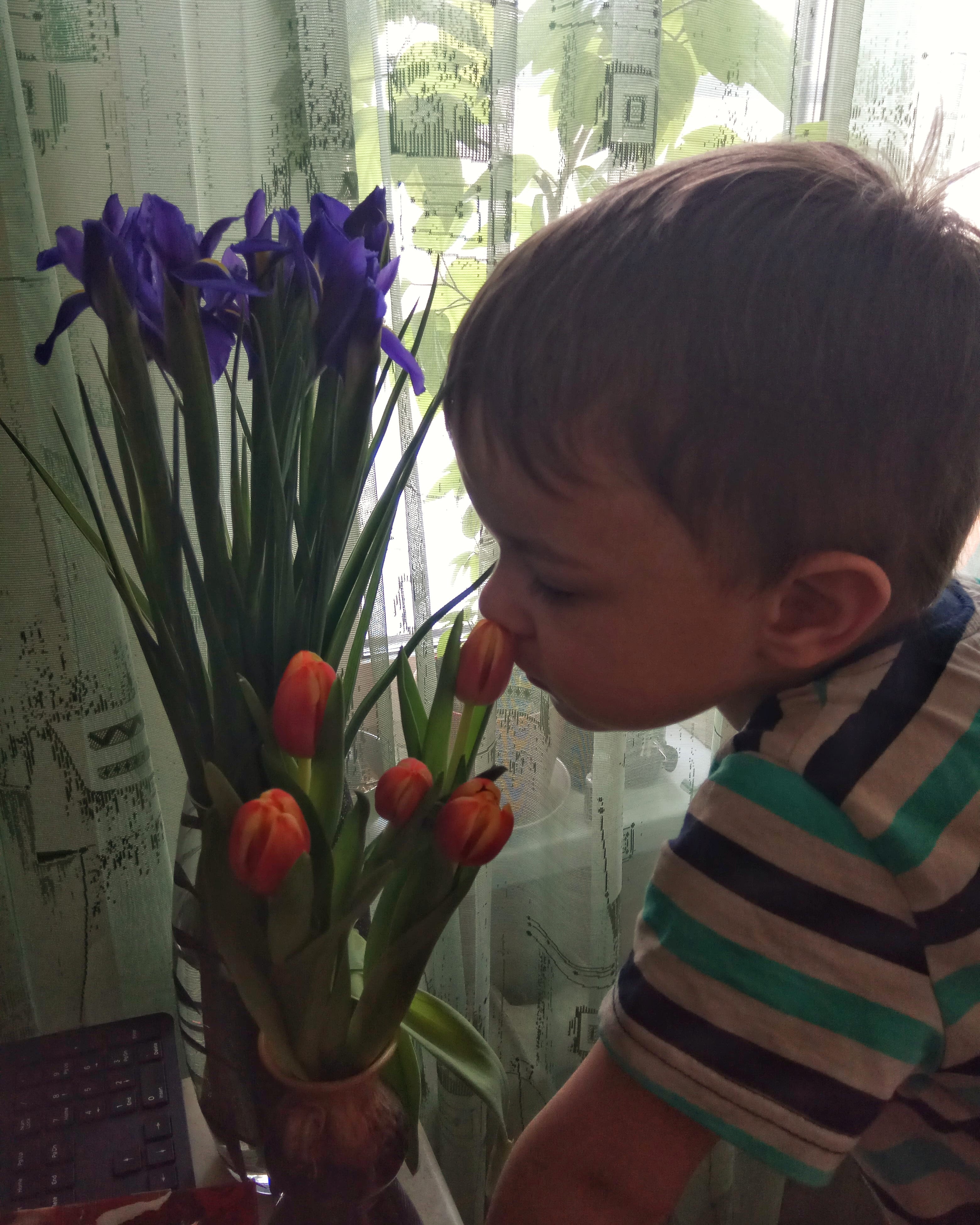 Девочки, девушки, женщины, бабушки!🌷 С Международным женским днём!🌾 Будьте красивы, любимы, желанны, счастливы, неповторимы, успешны и здоровы! 🌹С Праздником! 💐 #егорхрущев #8марта #весна2022 #сын #безусловн Девочки, девушки, женщины, бабушки!🌷 С Международным женским днём!🌾 Будьте красивы, любимы, желанны, счастливы, неповторимы, успешны и здоровы! 🌹С Праздником! 💐 #егорхрущев #8марта #весна2022 #сын #безусловн