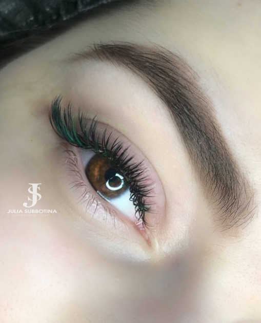 Мокрый эффект с зелеными лучиками. Очень модный эффект и очень удобный в носке, максимально долго носится! Мокрый эффект с зелеными лучиками. Очень модный эффект и очень удобный в носке, максимально долго носится!