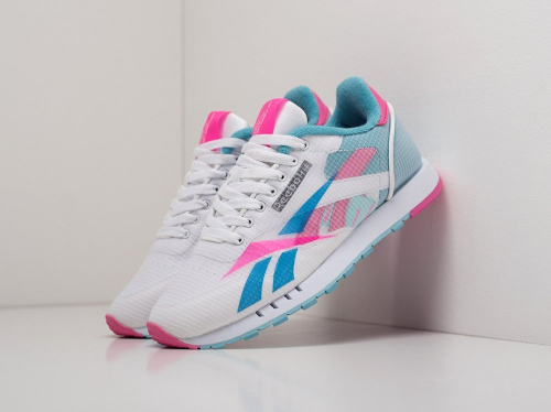 Стильные кроссовки Reebok Classic Leather Ati отлично подходят для повседневного использования и занятий спортом. Стильные кроссовки Reebok Classic Leather Ati отлично подходят для повседневного использования и занятий спортом.