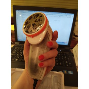 еще из этой закупке часто пользуюсь машинкой для стрижки катышек, от сети! еще из этой закупке часто пользуюсь машинкой для стрижки катышек, от сети!