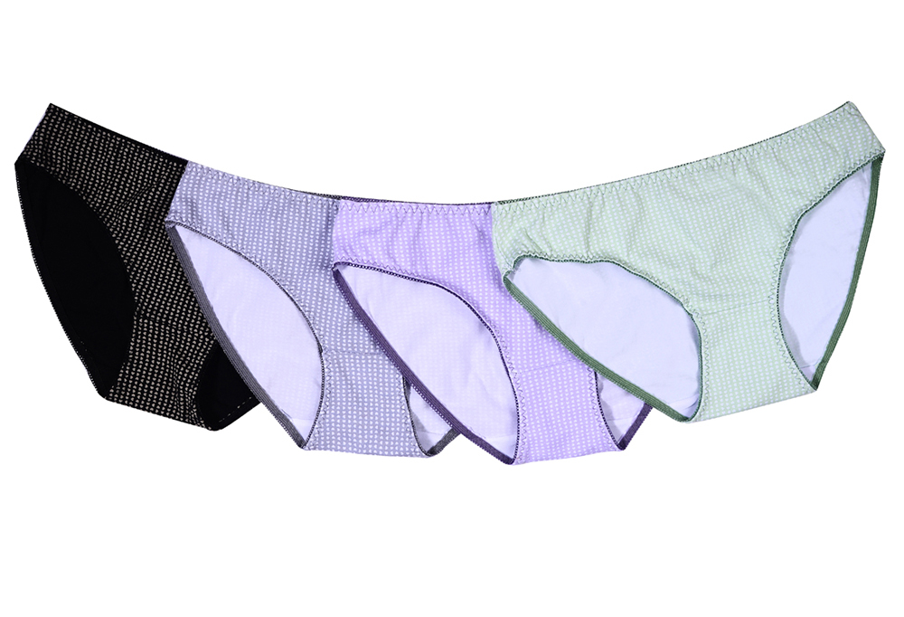 И моделька в том же нежном принте, но с тонкой резиночкой. И моделька в том же нежном принте, но с тонкой резиночкой.