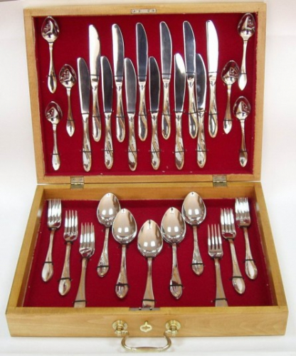 ШИКАРНЫЙ!!!! Набор столовых приборов 48 предметов дипломат деревянный Модель М-9 "Волна" Базовая цена: 7056 р+орг Артикул: Арт.: СН-48М9ЛНТПД (нержавеющая сталь, 12 персон) Бренд: Павловский завод Уровень цен: СП цены Технические характерист ШИКАРНЫЙ!!!! Набор столовых приборов 48 предметов дипломат деревянный Модель М-9 "Волна" Базовая цена: 7056 р+орг Артикул: Арт.: СН-48М9ЛНТПД (нержавеющая сталь, 12 персон) Бренд: Павловский завод Уровень цен: СП цены Технические характерист