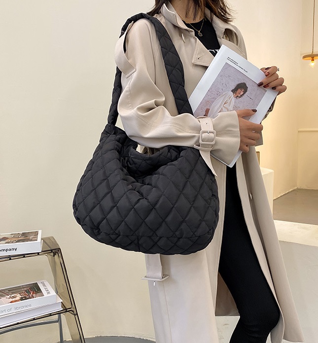 Сбор до 09.11.2021г. Распродажа зимних сумок, цены до 450руб. Детские сумочки с пупырками. Косметички от 55руб! - 2 Сбор до 09.11.2021г. Распродажа зимних сумок, цены до 450руб. Детские сумочки с пупырками. Косметички от 55руб! - 2