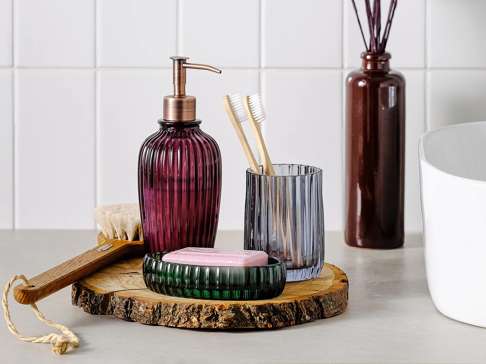 Сбор до 18 ноября. Эксклюзивные аксессуары для ванной и туалетной комнаты в одном стиле. Большой выбор аксессуаров, ковров, занавесок для ванной, полочек и многое другое Сбор до 18 ноября. Эксклюзивные аксессуары для ванной и туалетной комнаты в одном стиле. Большой выбор аксессуаров, ковров, занавесок для ванной, полочек и многое другое