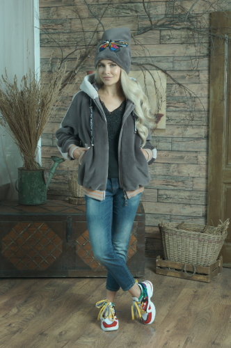 Чудо, как хороша! Модная шубка и шапочка к ней. Чудо, как хороша! Модная шубка и шапочка к ней.