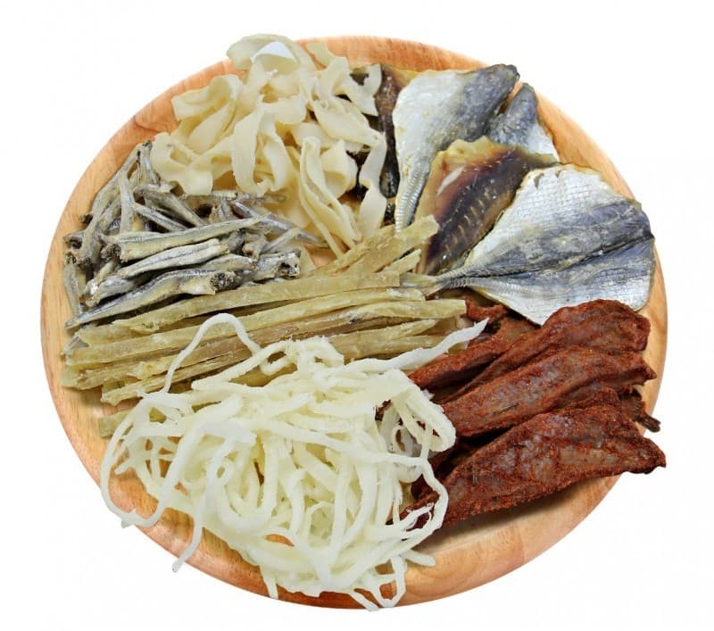 Рыбные снеки, сушеные морепродукты, вяленая рыба. Рыбные снеки, сушеные морепродукты, вяленая рыба.