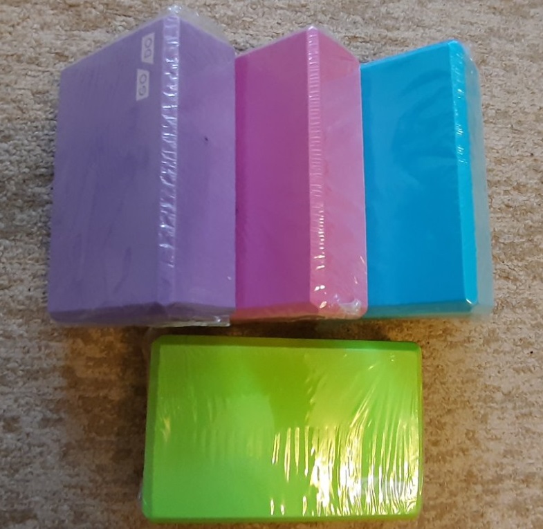 БЛОКИ ДЛЯ РАСТЯЖКИ!! Пригодятся не только дочкам-гимнасткам, но и мамам-йогиням!! Незаменимая вещь, когда начинаешь ходить на йогу, а длины рук в первое время не хватает и наклоняться страшно, - помогают входить в асану с прямой спиной!! БЛОКИ ДЛЯ РАСТЯЖКИ!! Пригодятся не только дочкам-гимнасткам, но и мамам-йогиням!! Незаменимая вещь, когда начинаешь ходить на йогу, а длины рук в первое время не хватает и наклоняться страшно, - помогают входить в асану с прямой спиной!!