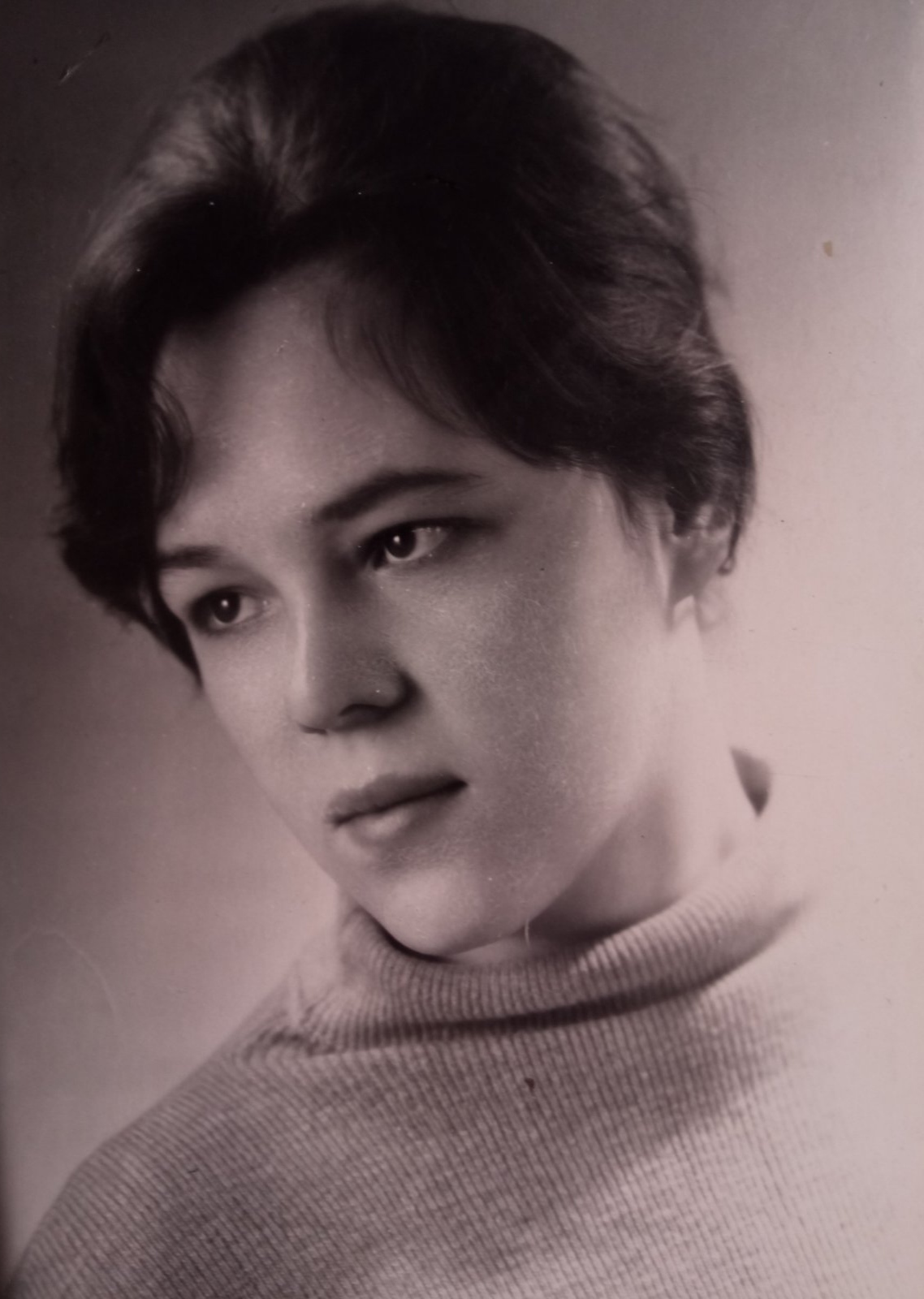 У лучшей мамы и бабушки сегодня День рождения! 💐 Мама, мы желаем тебе крепкого здоровья, неиссякаемого оптимизма, успехов в садово-огородных заботах и много времени проводить с нами! 🚢 @galiapetrova_1301 #егорхрущев #мама #бабушка У лучшей мамы и бабушки сегодня День рождения! 💐 Мама, мы желаем тебе крепкого здоровья, неиссякаемого оптимизма, успехов в садово-огородных заботах и много времени проводить с нами! 🚢 @galiapetrova_1301 #егорхрущев #мама #бабушка