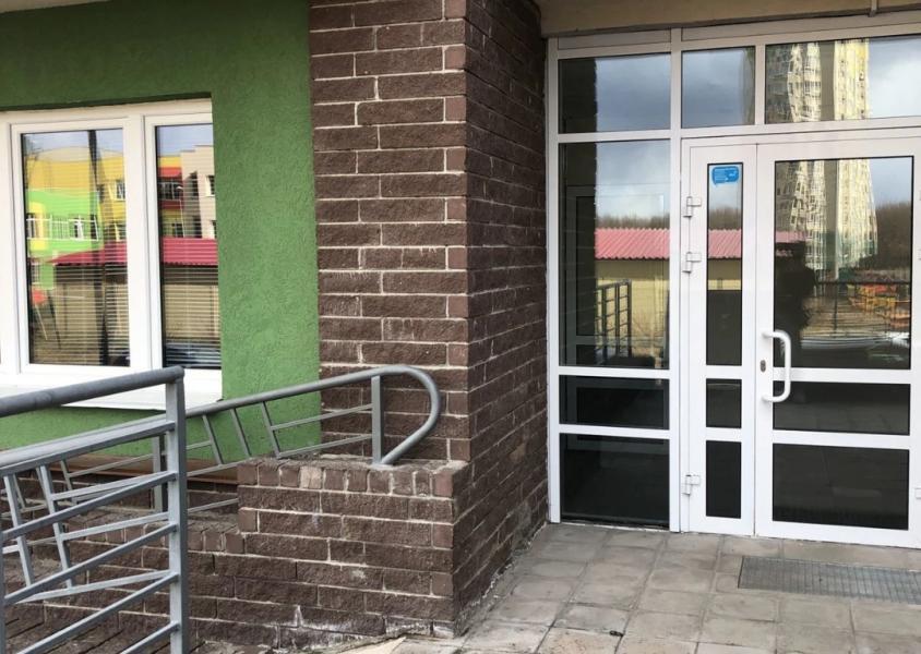 Аренда небольшого помещения в ЖК Цветы Аренда небольшого помещения в ЖК Цветы