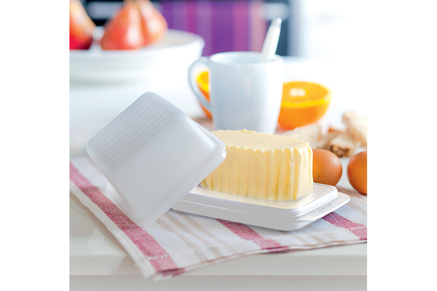 В масленке хозяюшка Tupperware масло будет иметь сливочный вкус без посторонних запахов и сохранит свои полезные свойства, не подвергаясь окислению. В масленке хозяюшка Tupperware масло будет иметь сливочный вкус без посторонних запахов и сохранит свои полезные свойства, не подвергаясь окислению.