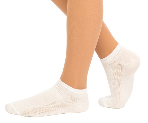 Укороченные спортивные носки - идеально подходят как для занятий гимнастикой и хореографией, а так же и для ношения под любую спортивную обувь. Укороченные спортивные носки - идеально подходят как для занятий гимнастикой и хореографией, а так же и для ношения под любую спортивную обувь.
