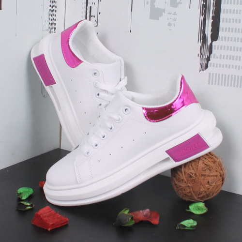 Кроссовки. Базовая цена: 740 р Кроссовки. Базовая цена: 740 р