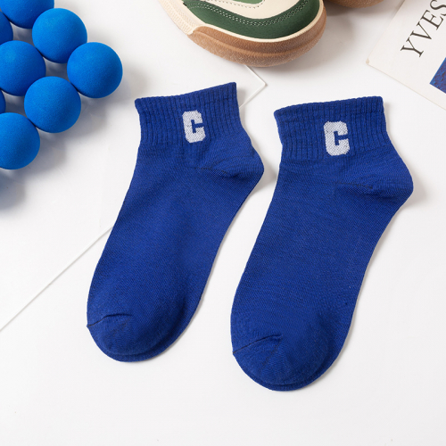 В пристрое будут носки, отдельно из наборов по 32+%руб и наборы от 159+% В пристрое будут носки, отдельно из наборов по 32+%руб и наборы от 159+%