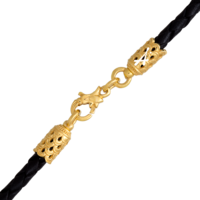 ГАЙТАНЫ ПРОСТО СУПЕР!!!! КОЖА НАТУРАЛЬНАЯ!!!! Кожаный шнурок СП-цены Базовая цена: 1880 р +орг Артикул: 105.0*3*5*-П Уровень цен: СП-цены Техника исполненияМиниатюрный рельеф, литье, позолота, чернение. Ручная работа. Средний вес5,0 гр МатериалыСереб ГАЙТАНЫ ПРОСТО СУПЕР!!!! КОЖА НАТУРАЛЬНАЯ!!!! Кожаный шнурок СП-цены Базовая цена: 1880 р +орг Артикул: 105.0*3*5*-П Уровень цен: СП-цены Техника исполненияМиниатюрный рельеф, литье, позолота, чернение. Ручная работа. Средний вес5,0 гр МатериалыСереб