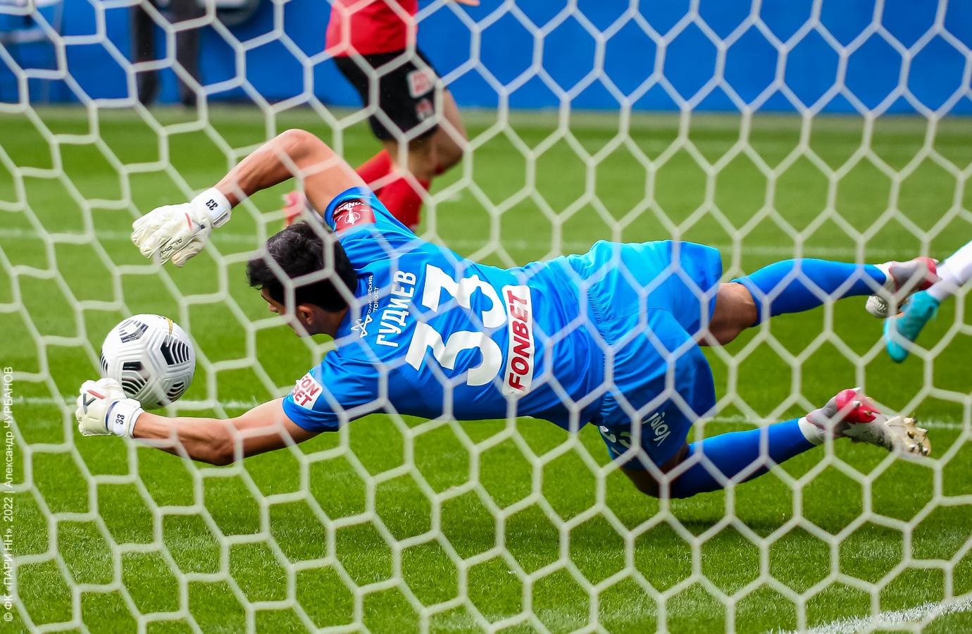 Было не 40000 зрителей, а в 10 раз меньше. Но атмосфера была))) Пари НН выиграли по пенальти ⚽⚽⚽ #паринн #стадионнижнийновгород #нижний801 #футбол Было не 40000 зрителей, а в 10 раз меньше. Но атмосфера была))) Пари НН выиграли по пенальти ⚽⚽⚽ #паринн #стадионнижнийновгород #нижний801 #футбол