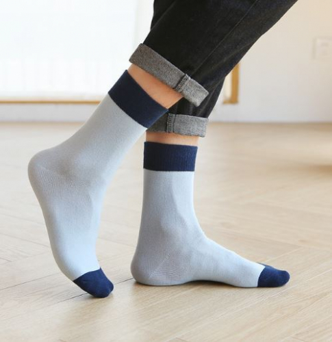 Готовим 23.02 и 08.03 подарки. Веселые носки. Длинные, теплые и цветные Готовим 23.02 и 08.03 подарки. Веселые носки. Длинные, теплые и цветные