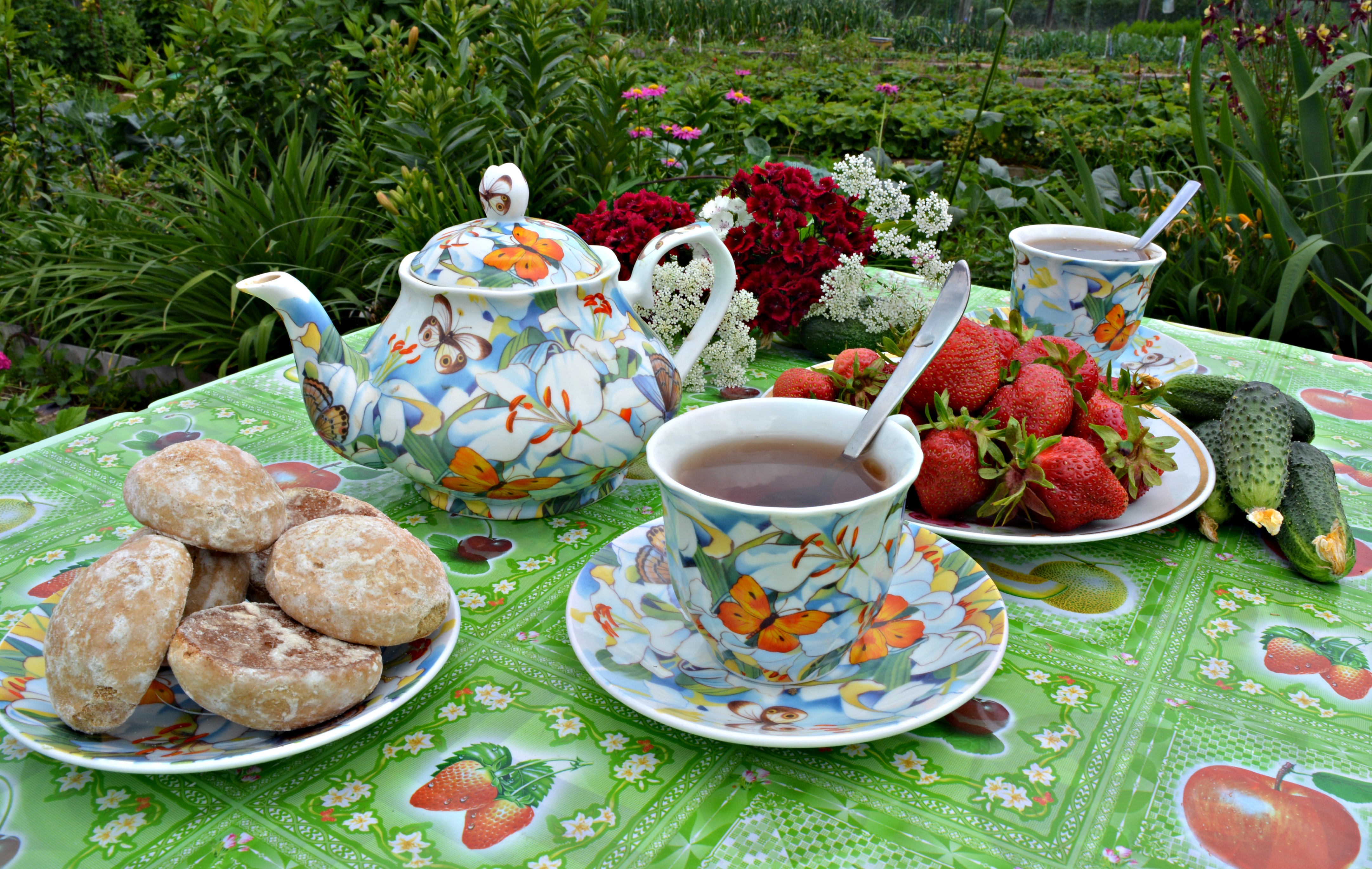 Длинными, летними, тёплыми вечерами к чаю) Длинными, летними, тёплыми вечерами к чаю)