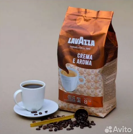 Очень ароматный кофе в зёрнах Lavazza Crema e Aroma Очень ароматный кофе в зёрнах Lavazza Crema e Aroma