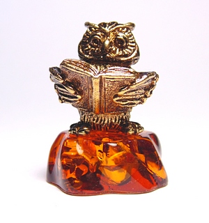 Совы ко Дню Учителя! Украшения из янтаря, высокохудожественные сувениры с ювелирными вставками Совы ко Дню Учителя! Украшения из янтаря, высокохудожественные сувениры с ювелирными вставками