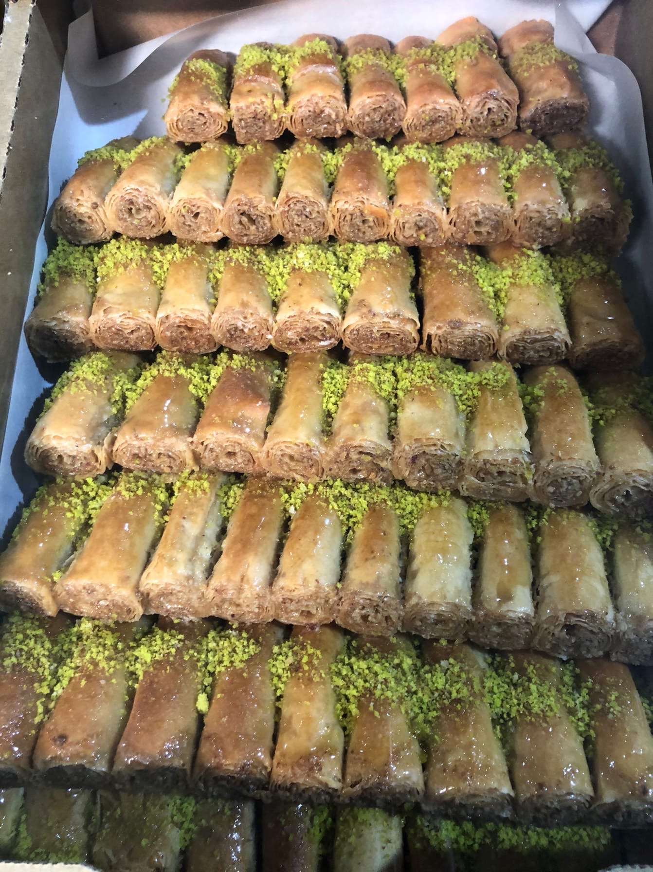 Наконец-то появилась наивкуснейшая пахлава! Наконец-то появилась наивкуснейшая пахлава!