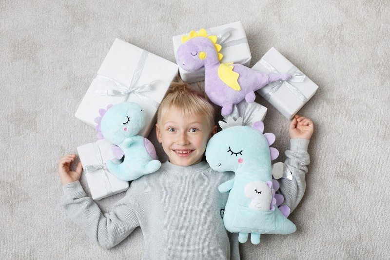 На выставке Мир детства посетители смогут потискать плюшевых символов 2024 года На выставке Мир детства посетители смогут потискать плюшевых символов 2024 года