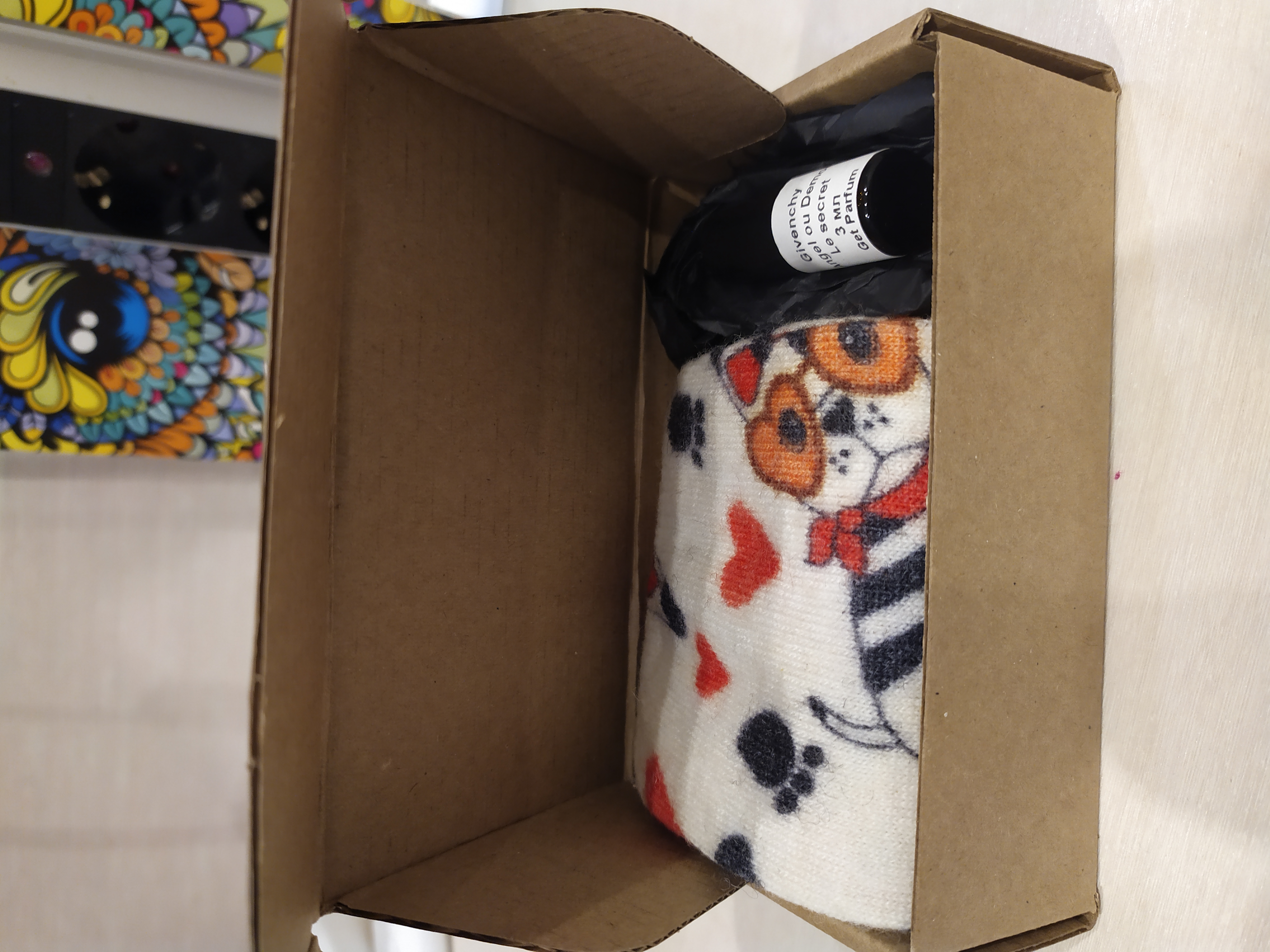 Начинаем готовить подарки. Посмотрите какой классный набор получается:тёплые носочки+любимый аромат. Начинаем готовить подарки. Посмотрите какой классный набор получается:тёплые носочки+любимый аромат.