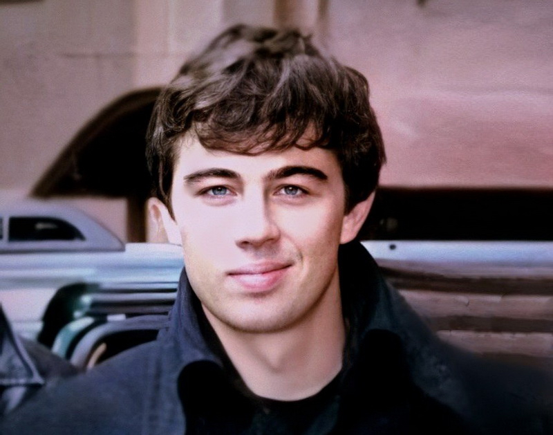 Фонд "Брат ДАНИЛА" подал иск в связи с отказом МосгорДумы в установке памятника Сергею Бодрову мл. Фонд "Брат ДАНИЛА" подал иск в связи с отказом МосгорДумы в установке памятника Сергею Бодрову мл.