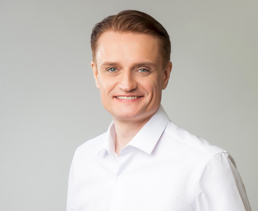 Бизнес-тренер Константин Жуков приглашает на бесплатный практикум по ораторскому мастерству 11 ноября Бизнес-тренер Константин Жуков приглашает на бесплатный практикум по ораторскому мастерству 11 ноября