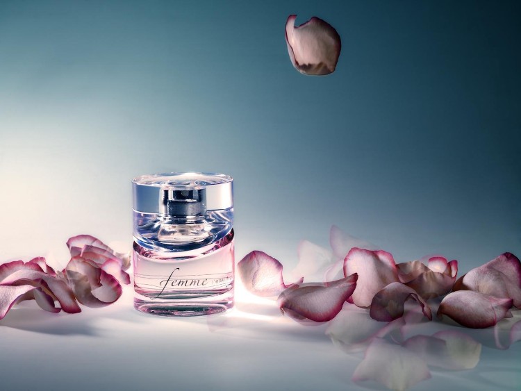 Такой долгожданный аромат, наконец-то в наличии! Femme Hugo Boss-парфюм для души, для себя, для хорошего настроения. Такой долгожданный аромат, наконец-то в наличии! Femme Hugo Boss-парфюм для души, для себя, для хорошего настроения.