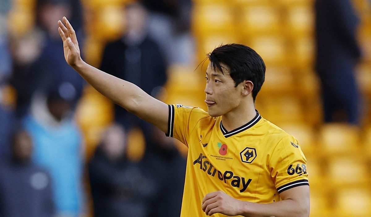 British media "Wolverhampton begins discussions on contract renewal with Hwang Hee-chan" British media "Wolverhampton begins discussions on contract renewal with Hwang Hee-chan"