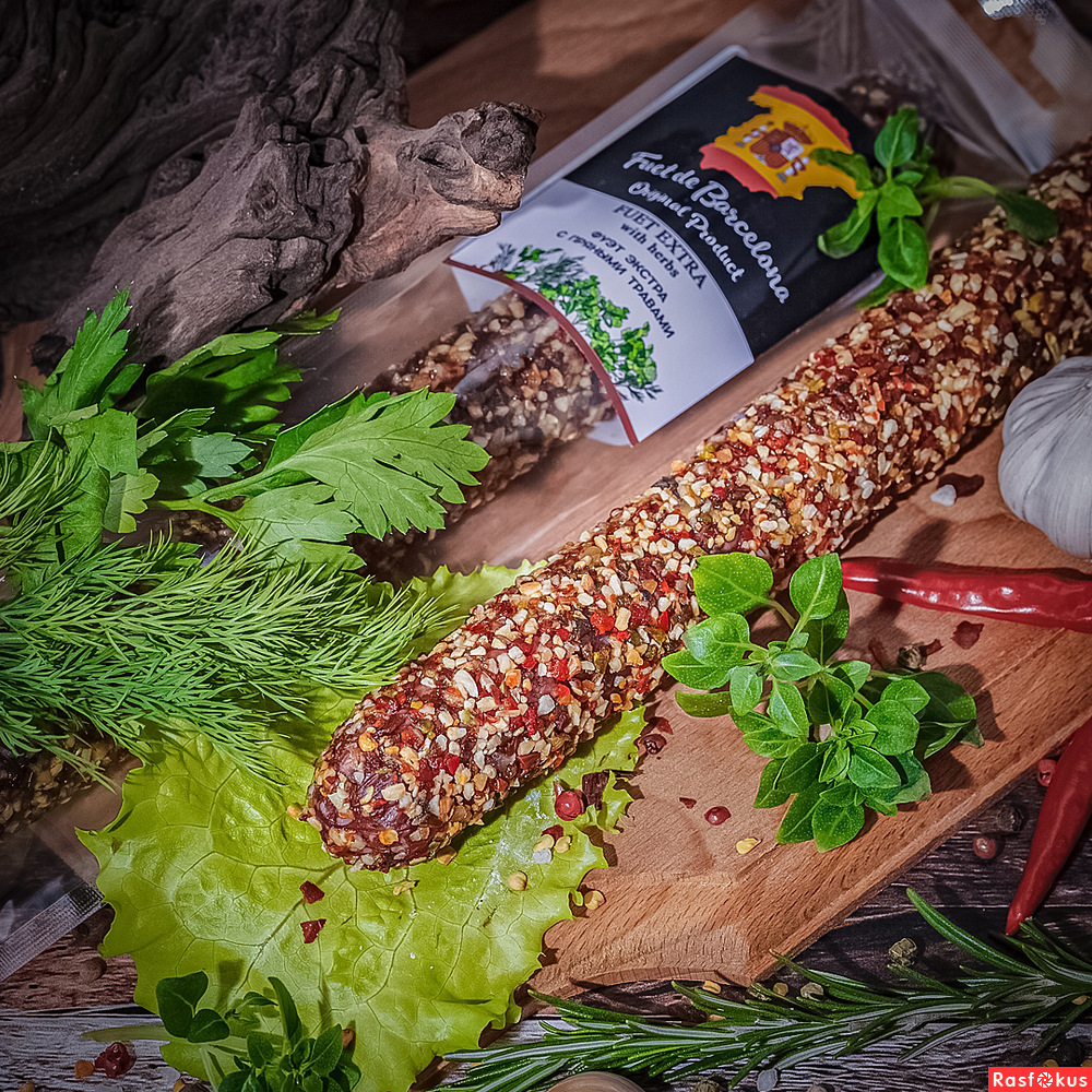 Сыровяленая колбаса Fuet de Barcelona Сыровяленая колбаса Fuet de Barcelona