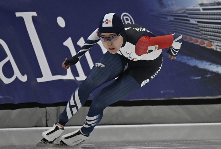Kim Min-seon in ice speed, 500m gold at the 6th World Cup Jaewon Jeong wins 3 consecutive medals Kim Min-seon in ice speed, 500m gold at the 6th World Cup Jaewon Jeong wins 3 consecutive medals