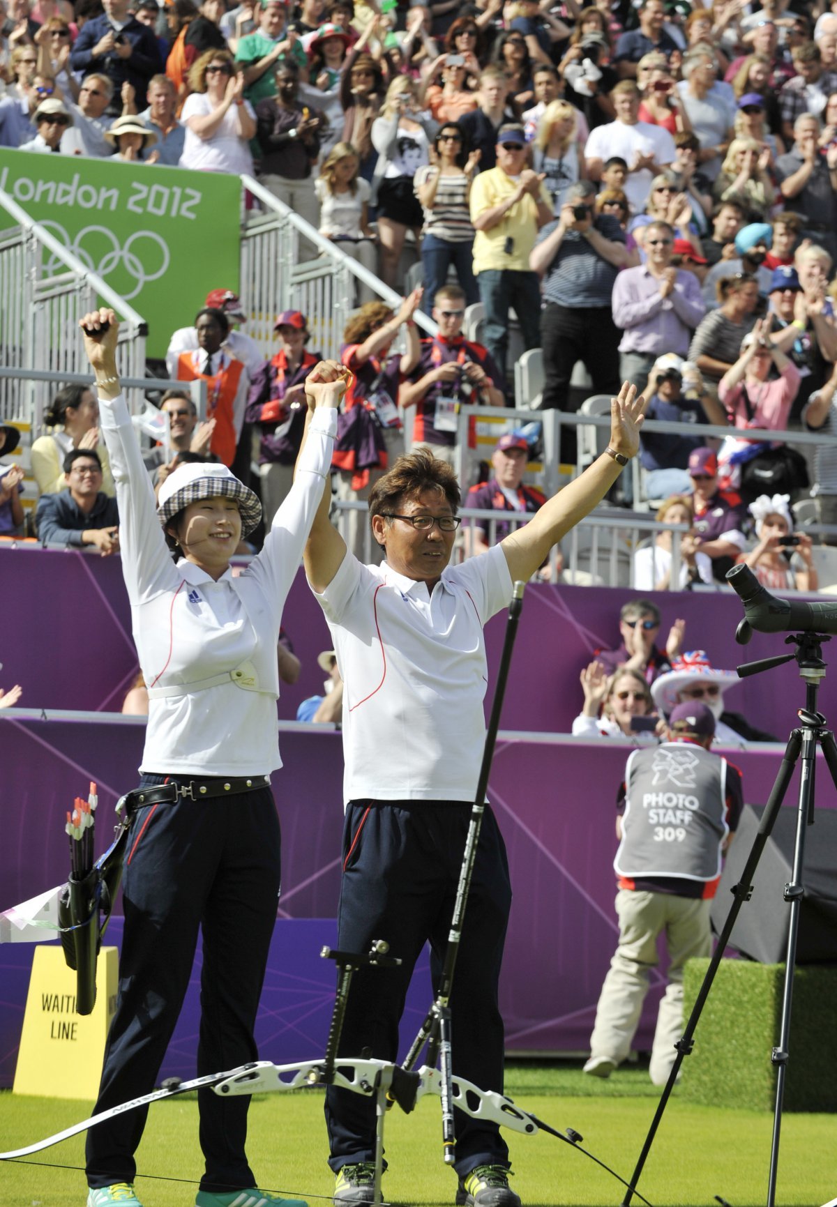 Upon arrival in Paris, 'pack your bags' notice Baek Woong-ki, Indian archery coach, "humiliating" Upon arrival in Paris, 'pack your bags' notice Baek Woong-ki, Indian archery coach, "humiliating"