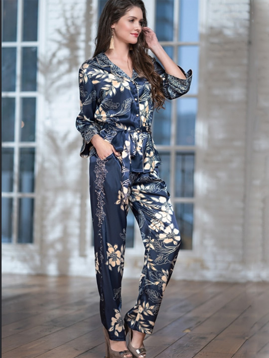 Mia-Amore (Италия): Поступила коллекция Bluemarine Mia-Amore (Италия): Поступила коллекция Bluemarine