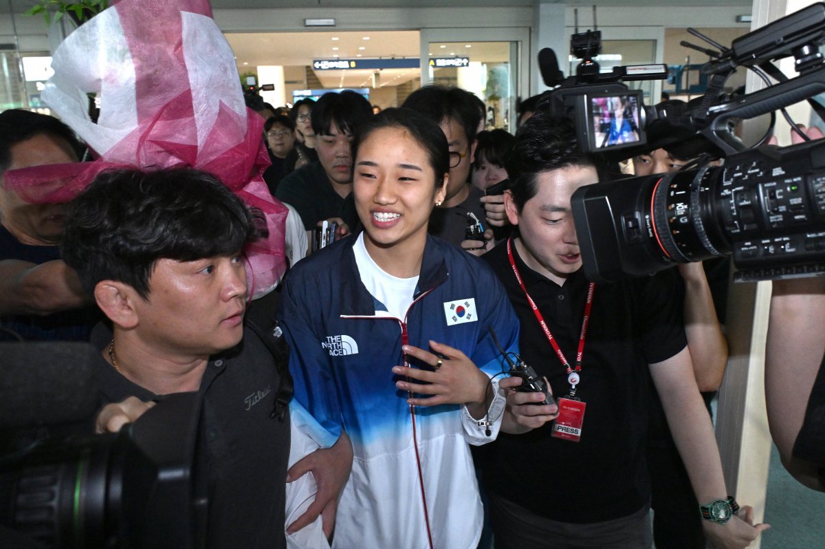 An Se-young to attend Olympic team dinner tomorrow first official appearance since returning to Korea An Se-young to attend Olympic team dinner tomorrow first official appearance since returning to Korea