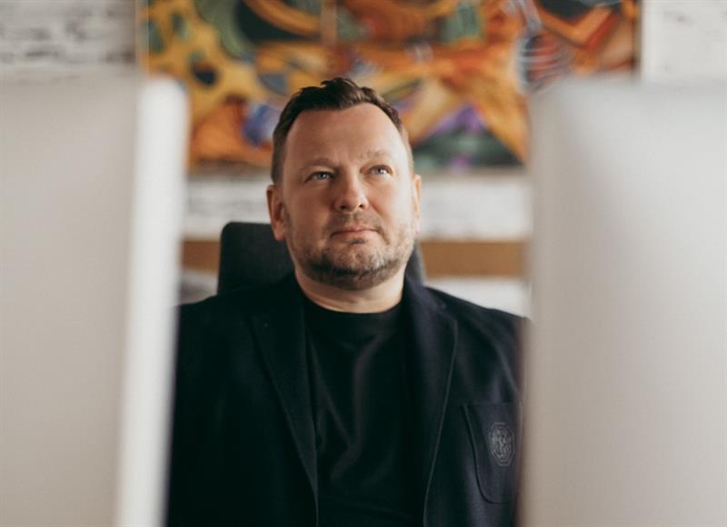 Виктор Елисеев исследует: "Дети 90-х" и их роль в современном бизнесе Виктор Елисеев исследует: "Дети 90-х" и их роль в современном бизнесе