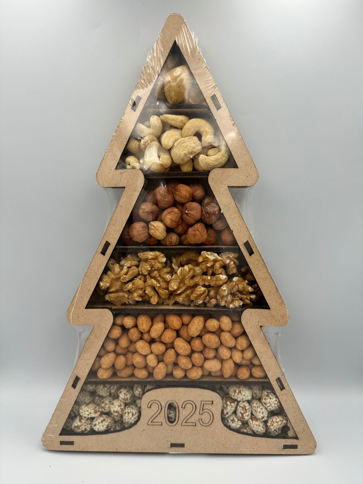 Новогодний набор орехов Ёлочка 380-400 гр со скидкой в наличии Новогодний набор орехов Ёлочка 380-400 гр со скидкой в наличии