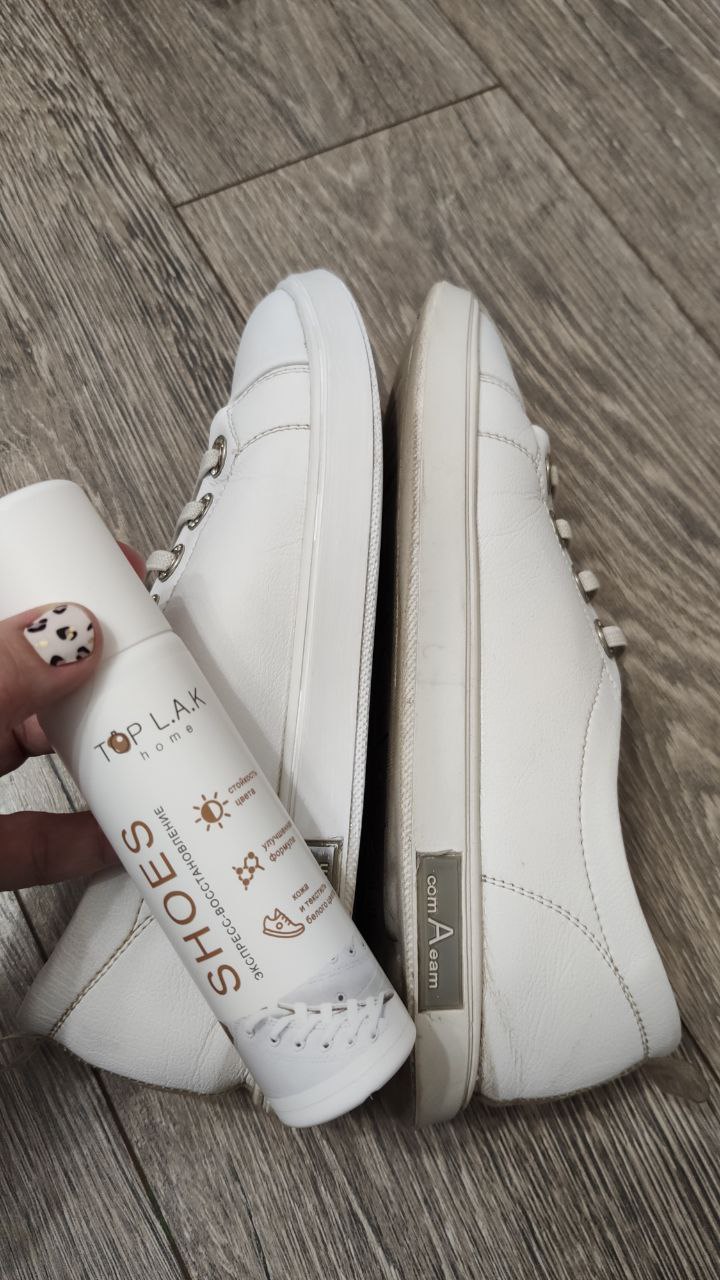 Краска крутая!!! Краска не трескается, не смывается, быстро сохнет, не выглядит как "намазано". Просто обновляет вещь. Краска крутая!!! Краска не трескается, не смывается, быстро сохнет, не выглядит как "намазано". Просто обновляет вещь.