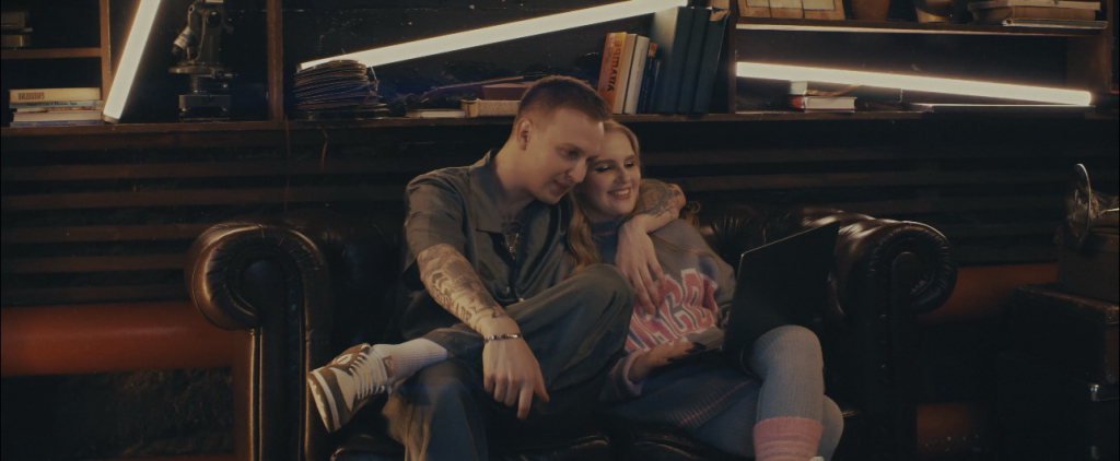 Сгоревшая красота: White Queen увековечила Электрозавод в новом клипе Сгоревшая красота: White Queen увековечила Электрозавод в новом клипе