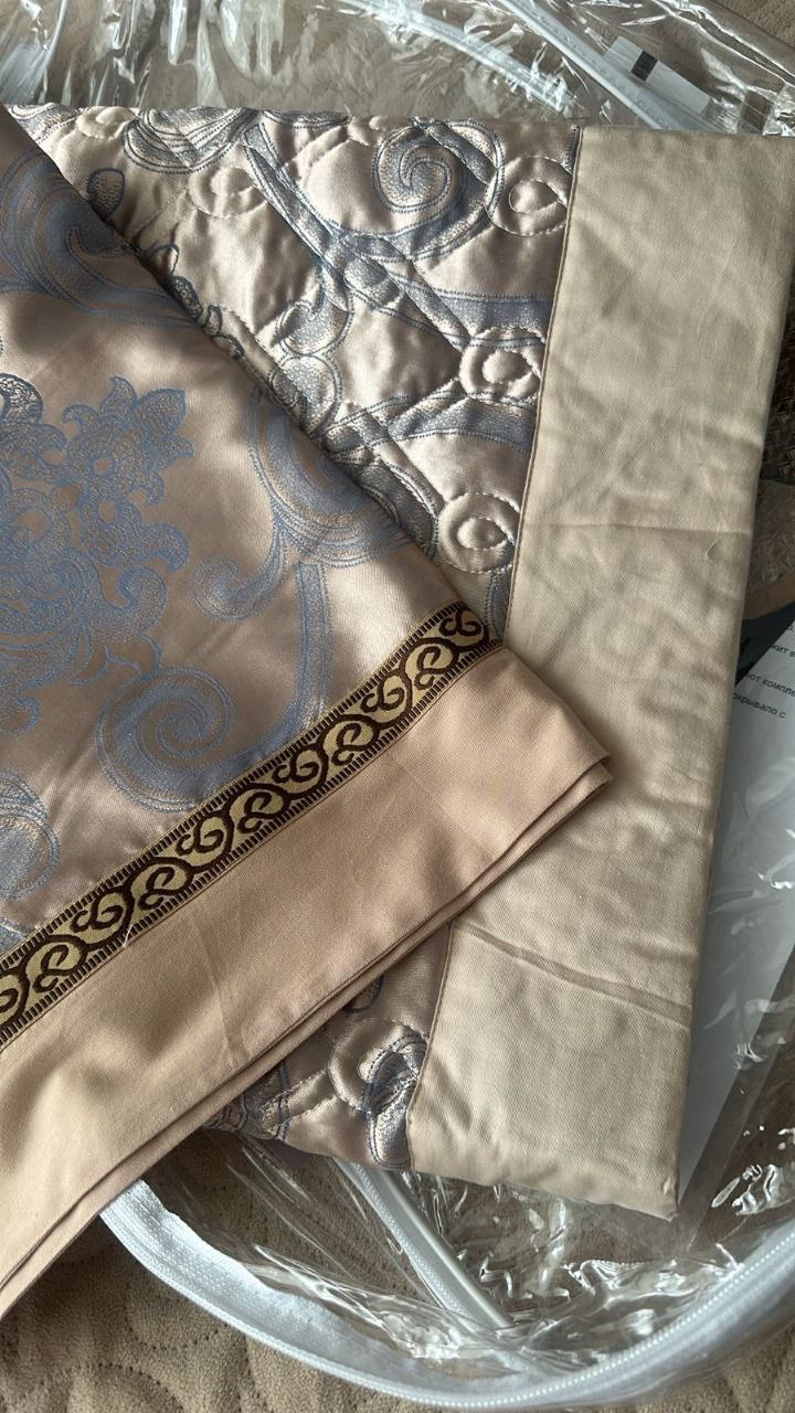 ДОБАВИЛИ В УЦЕНКУ КОМЛЕКТ ПОКРЫВАЛО И 2 НАВОЛОЧКИ. Не соответствие цвета канта наволочек и цвета канта покрывала ДОБАВИЛИ В УЦЕНКУ КОМЛЕКТ ПОКРЫВАЛО И 2 НАВОЛОЧКИ. Не соответствие цвета канта наволочек и цвета канта покрывала