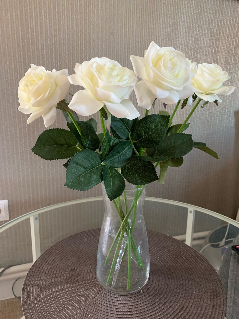 Девочки,украшаю свой дом! Купила 7 розочек малых в вазу,прохожу мимо и все любуюсь,как живые! 1 ШТ ОПТ 129 РУБ Девочки,украшаю свой дом! Купила 7 розочек малых в вазу,прохожу мимо и все любуюсь,как живые! 1 ШТ ОПТ 129 РУБ